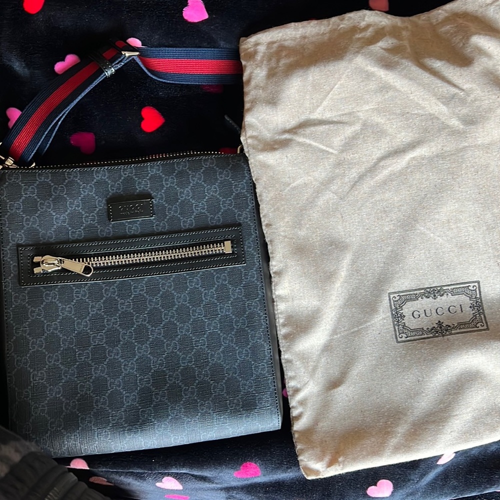 Brand new messenger Gucci bag